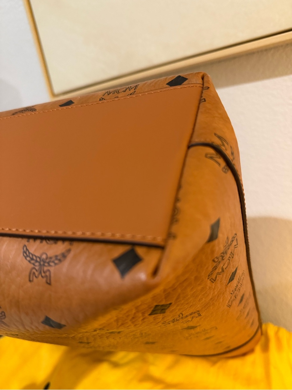Mcm two-way handbag and tote - Picture 8 of 10